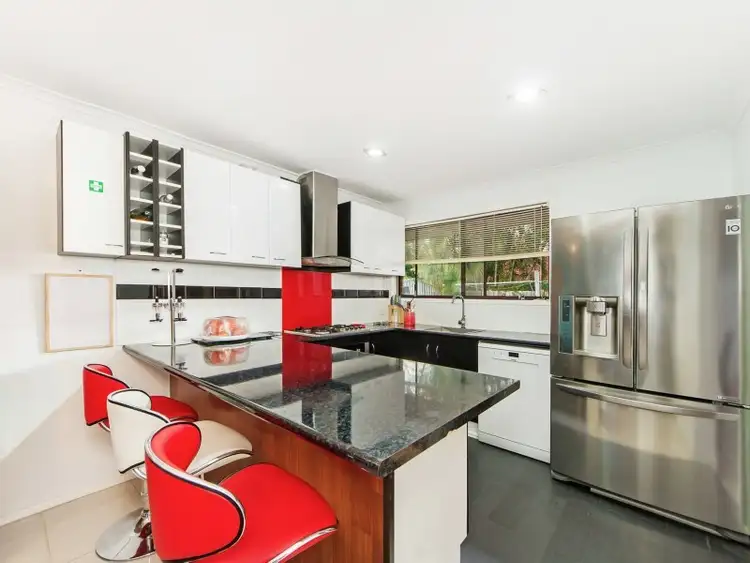 2/8 Morinda Way, Labrador QLD 4215