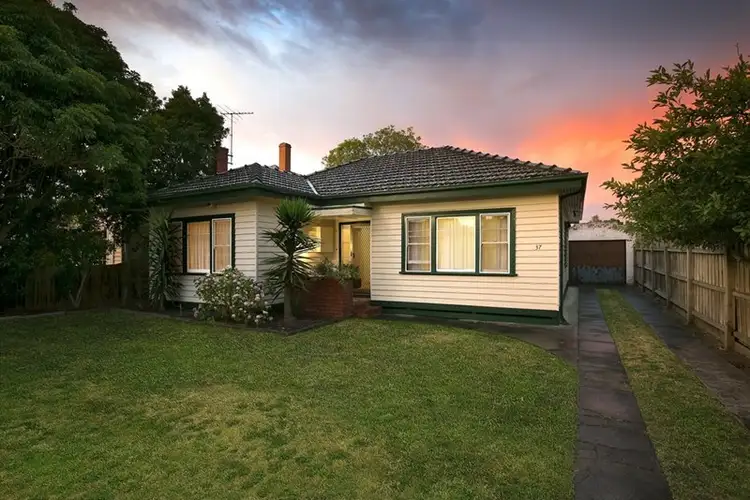 Second view of Homely house listing, 37 Wallingford Street, Cheltenham VIC 3192