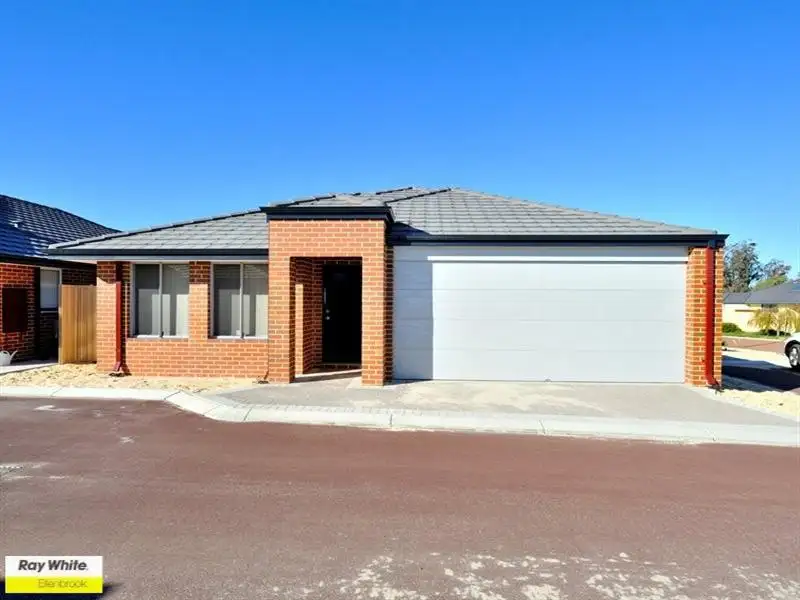 Main view of Homely house listing, 2/11 Hodnet Bend, The Vines WA 6069