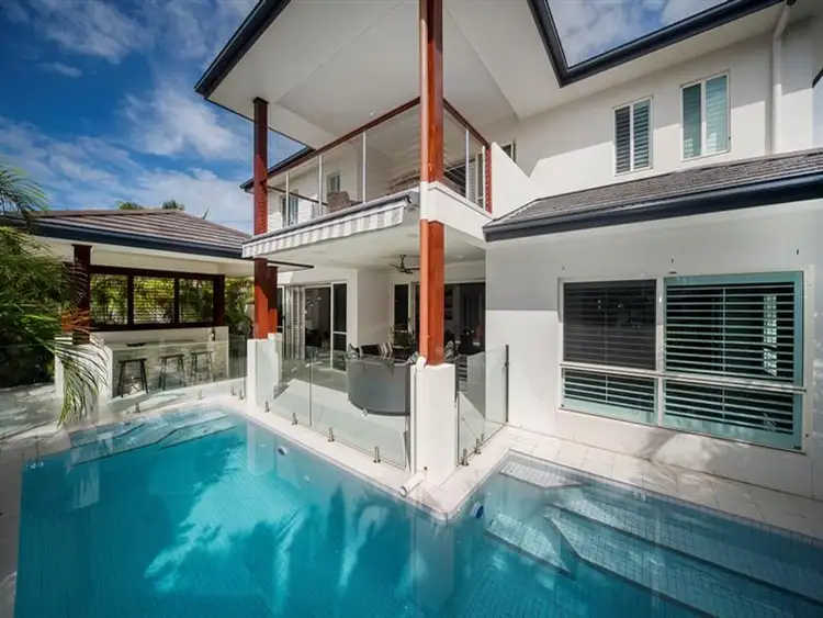 2864 Virginia Drive, Hope Island QLD 4212