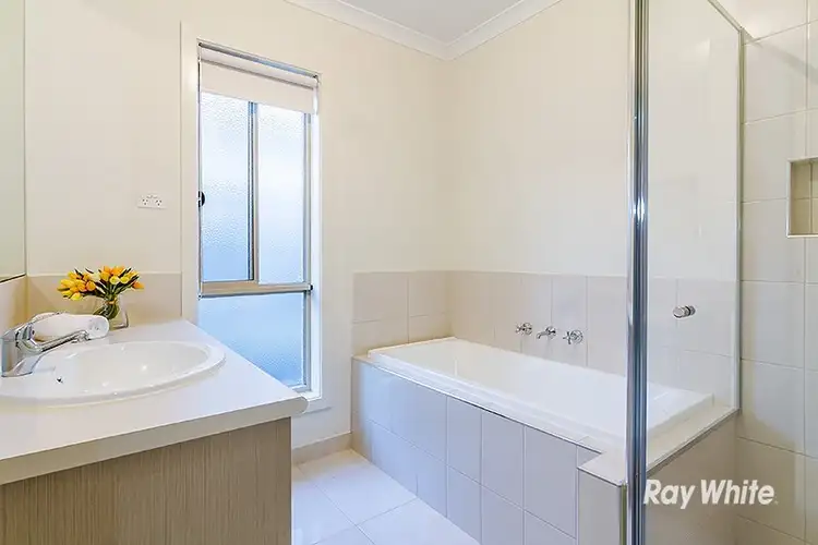 Seventh view of Homely house listing, 4 Maintop Ridge, Botanic Ridge VIC 3977