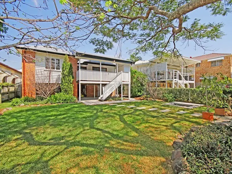 70 Barlow Street, Clayfield QLD 4011