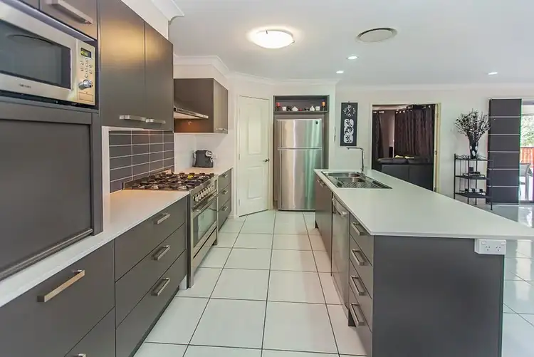 28 Dillon Avenue, Augustine Heights QLD 4300