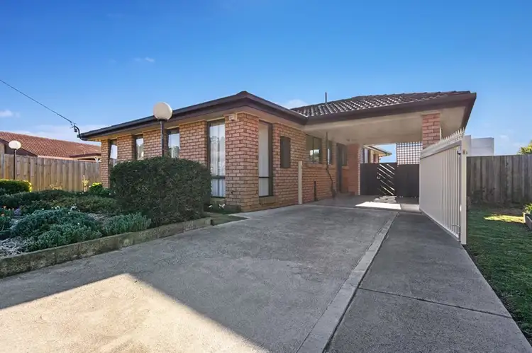 8 Joseph Street, Trevallyn TAS 7250