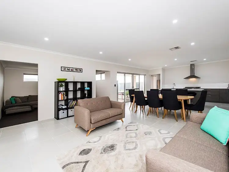 52 Larimar Parade, Byford WA 6122