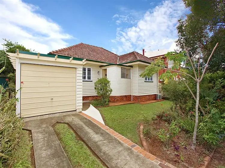 7 Oriel Road, Yeronga QLD 4104