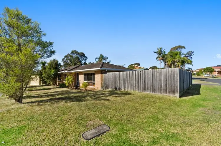 Second view of Homely house listing, 3 Denham Drive, Horsley NSW 2530