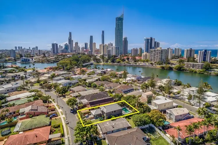20 Brindisi Avenue, Isle Of Capri QLD 4217
