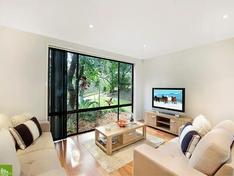 Main view of Homely villa listing, 3/28 Robertson Street, Coniston NSW 2500