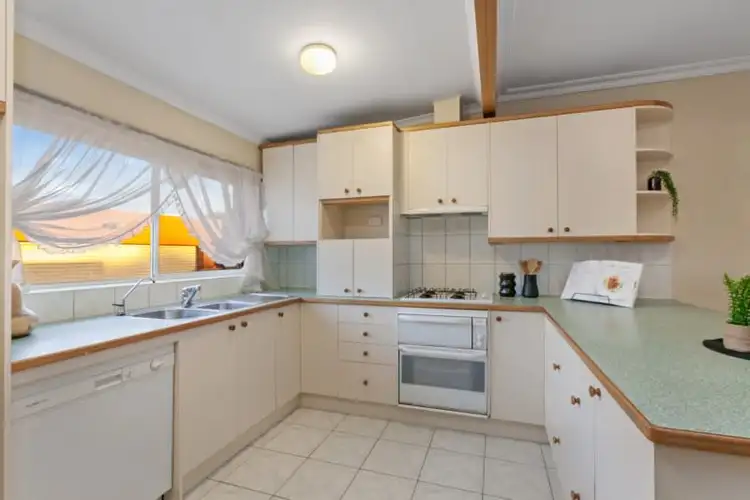 Fifth view of Homely house listing, 3 Joan Court, Reservoir VIC 3073