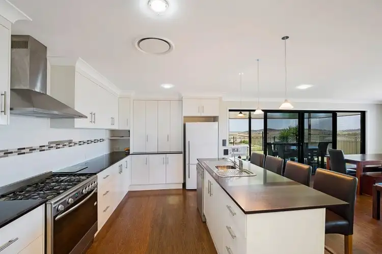 7 Carla Crescent, Westbrook QLD 4350