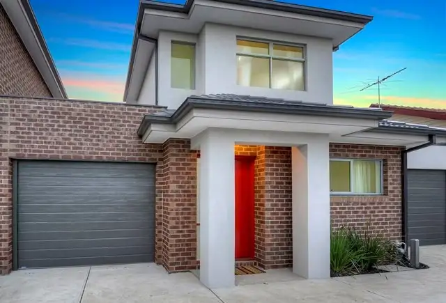 2/155 Rathcown Road, Reservoir VIC 3073
