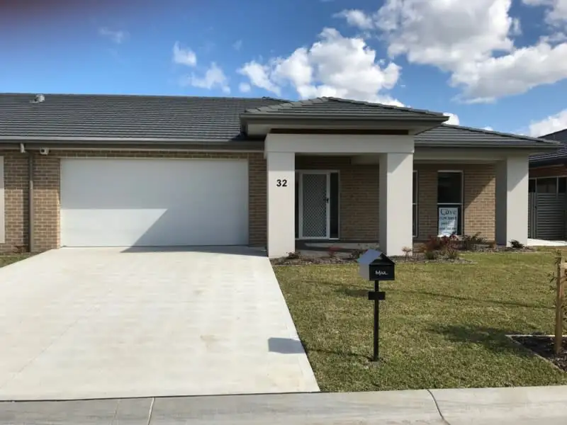 Main view of Homely villa listing, 32 Lorikeet Circuit, Fullerton Cove NSW 2318