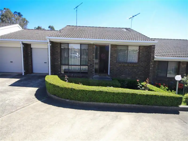 Main view of Homely villa listing, 5/16 Bensley Road, Macquarie Fields NSW 2564