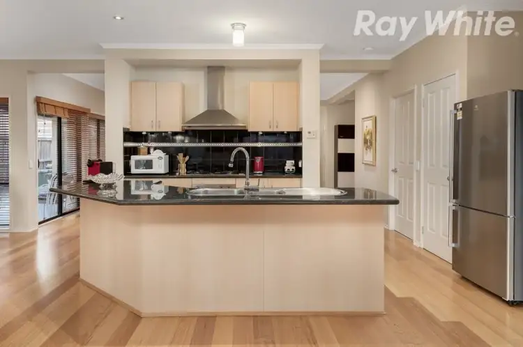 Fifth view of Homely house listing, 3 Gleditsia Way, Bundoora VIC 3083