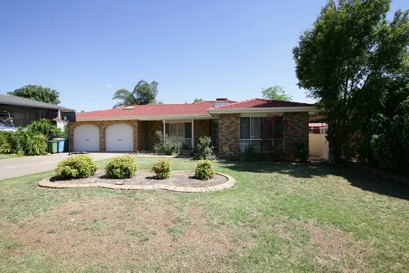 Main view of Homely house listing, 5 Overdale Drive, Bourkelands NSW 2650