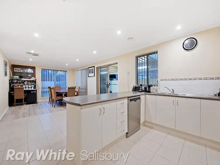 Sixth view of Homely house listing, 10 Napoleon Court, Paralowie SA 5108