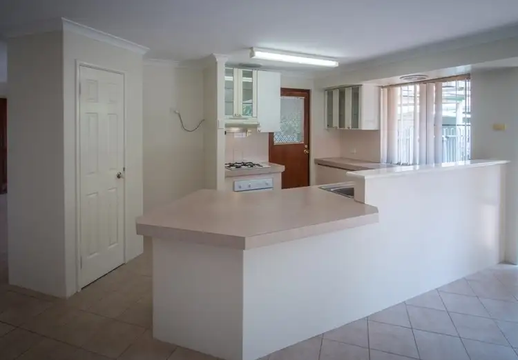 Second view of Homely house listing, 8 Oriole Way, Thornlie WA 6108