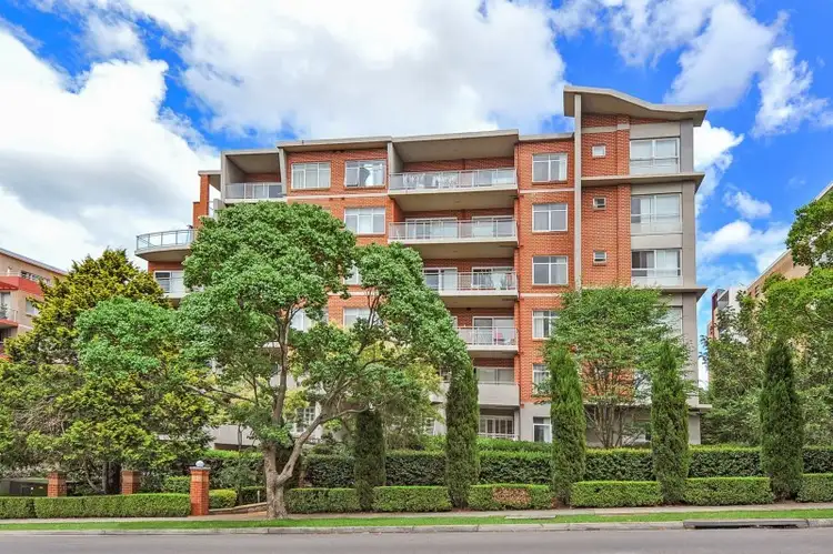 33/14-18 College Crescent, Hornsby NSW 2077