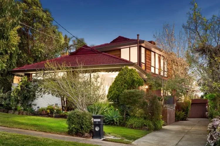 Main view of Homely house listing, 2 Monomeith Crescent, Mount Waverley VIC 3149