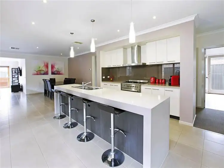 Second view of Homely house listing, 6 Mathieson Place, Lara VIC 3212