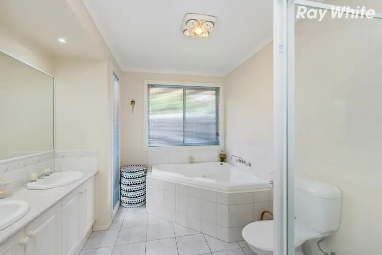 Seventh view of Homely house listing, 5 The Quadrant, Narre Warren VIC 3805