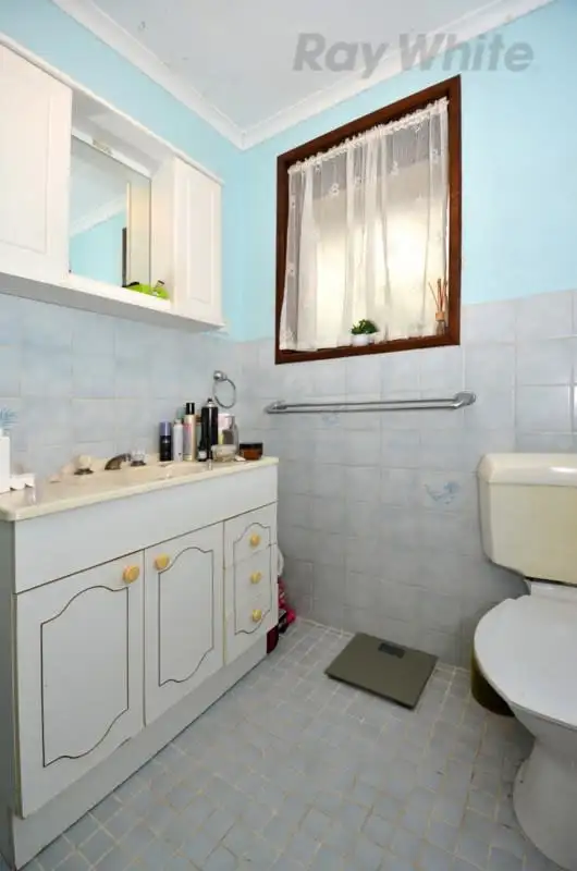 Seventh view of Homely house listing, 6 Bonthorpe Court, Millbrook WA 6330