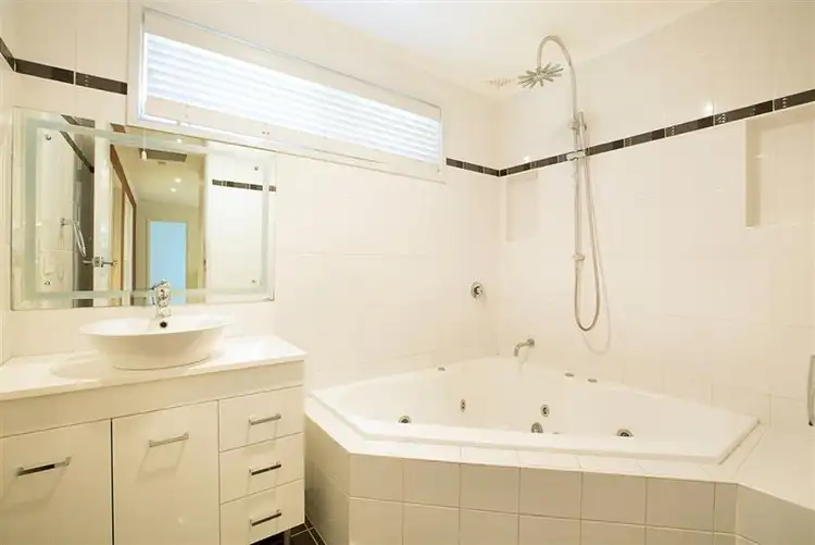 Seventh view of Homely house listing, 33 Farmview Drive, Cranebrook NSW 2749