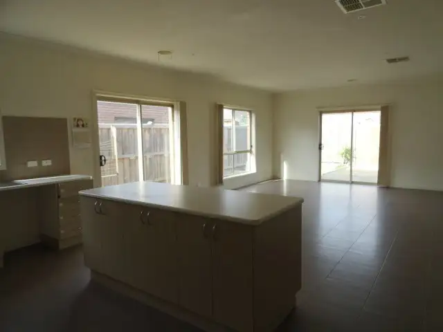 Sixth view of Homely house listing, 7 Vasari Gardens, Mernda VIC 3754