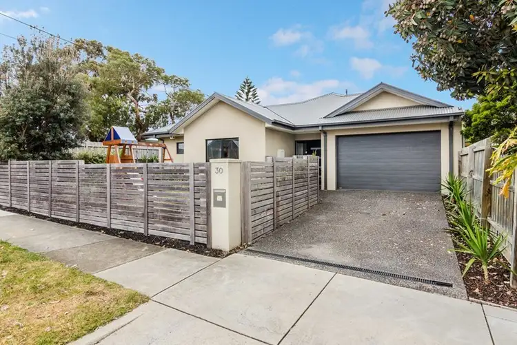 1/30 Newton Street, Seaford VIC 3198