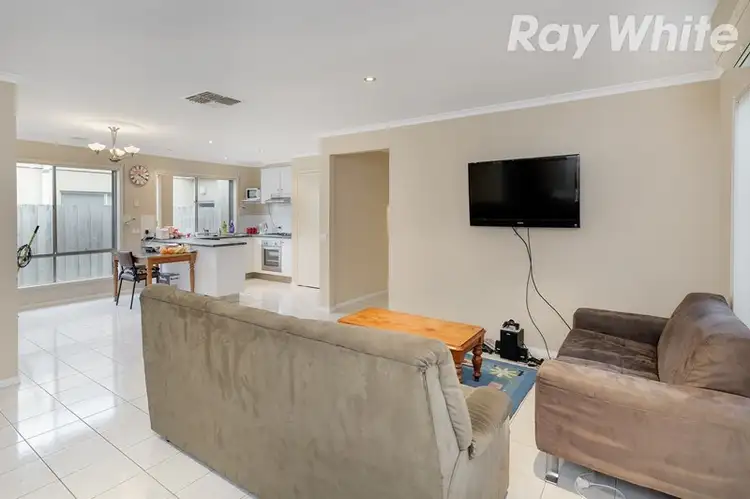 Sixth view of Homely house listing, 38 Samuel Court, Bundoora VIC 3083