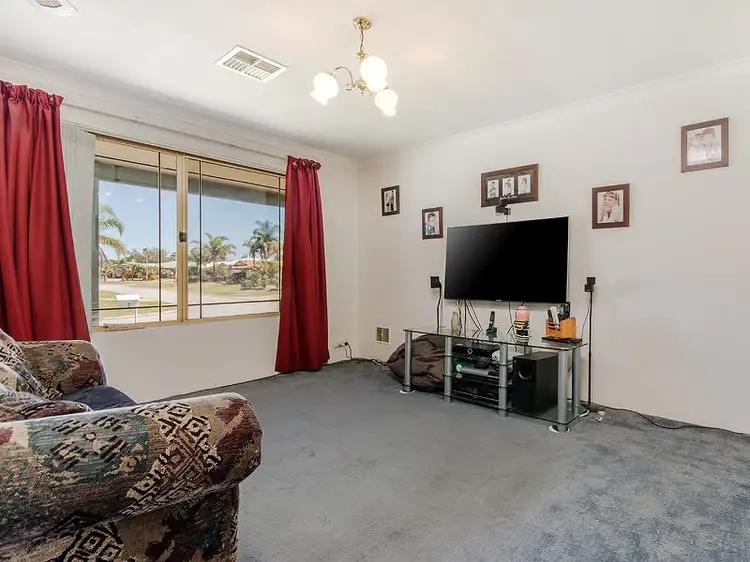 Fifth view of Homely house listing, 7 Darwin Place, Warnbro WA 6169