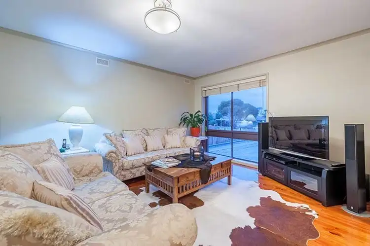 Fifth view of Homely house listing, 16 Carlisle Street, Craigieburn VIC 3064