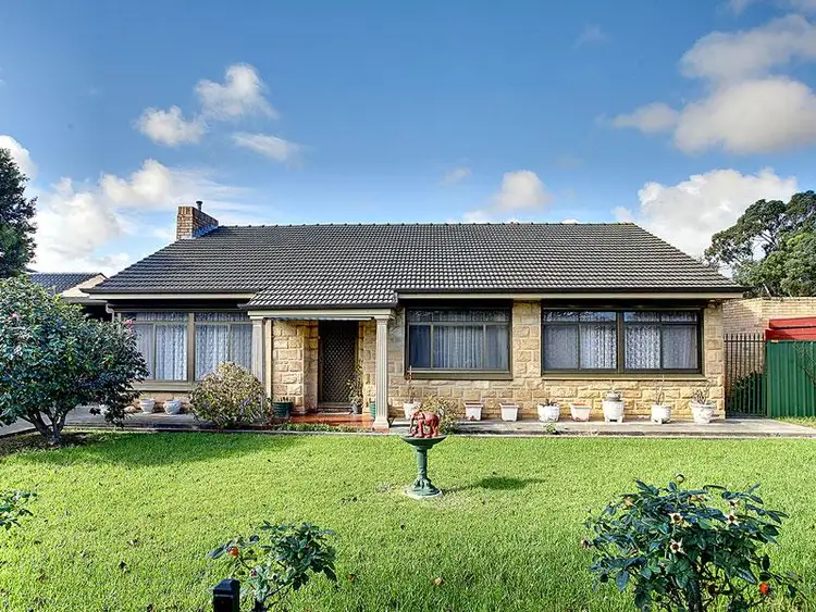 2 Mackirdy Street, Fulham SA 5024