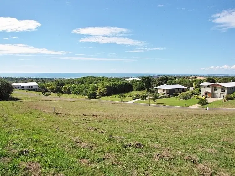 4 Edgewater Court, Craignish QLD 4655