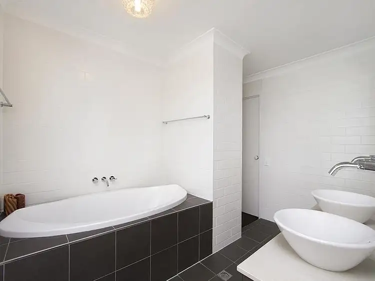 Seventh view of Homely house listing, 4 Sundar Crescent, Tanah Merah QLD 4128