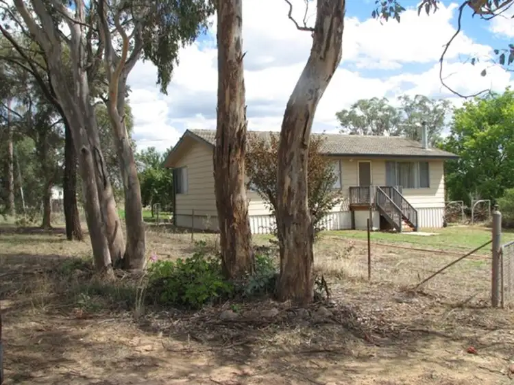 2 Warrangong Street, Koorawatha NSW 2807