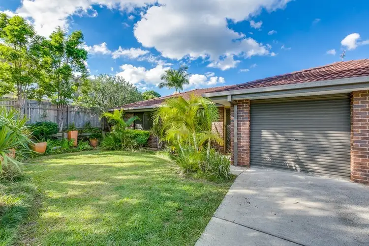 2/47 Usher Avenue, Labrador QLD 4215