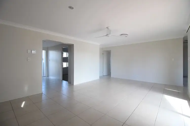Fifth view of Homely house listing, 7 Ivers Place, Emerald QLD 4720