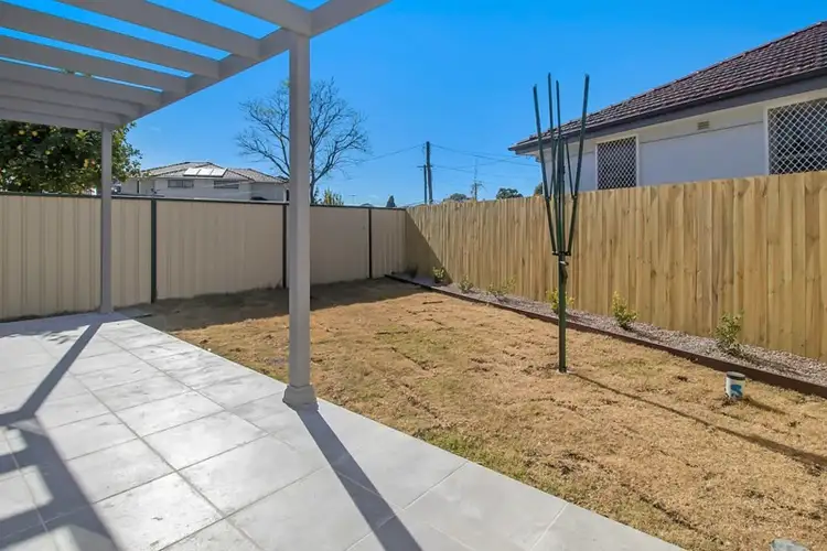 Seventh view of Homely townhouse listing, 1/44 Mawson Drive, Cartwright NSW 2168