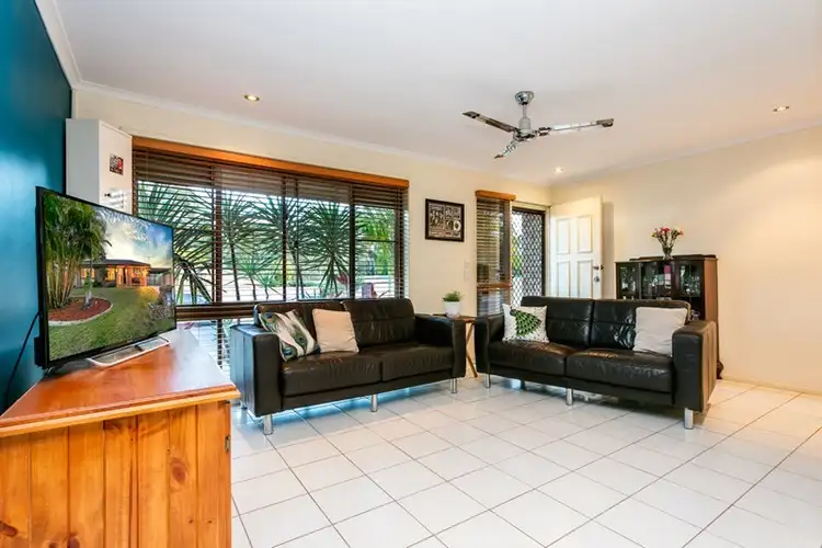 10 Bennett Drive, Regents Park QLD 4118