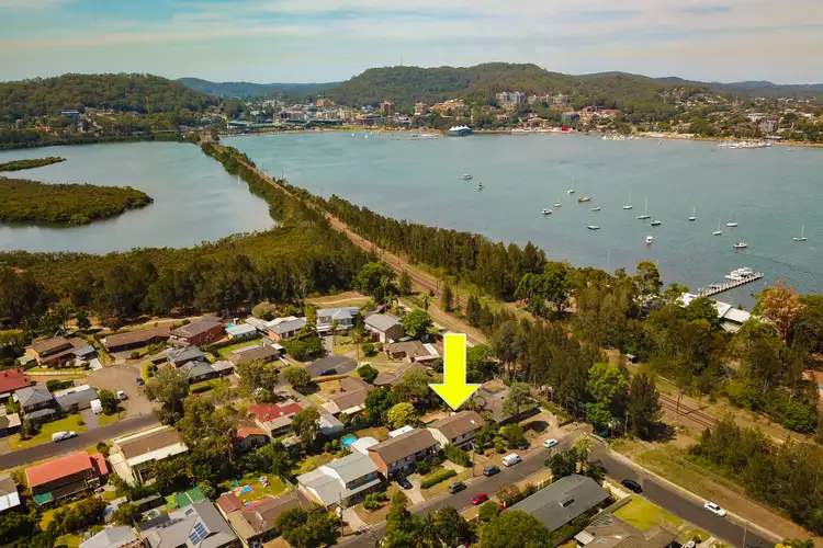 Third view of Homely house listing, 15 Welwyn Grove, Point Clare NSW 2250