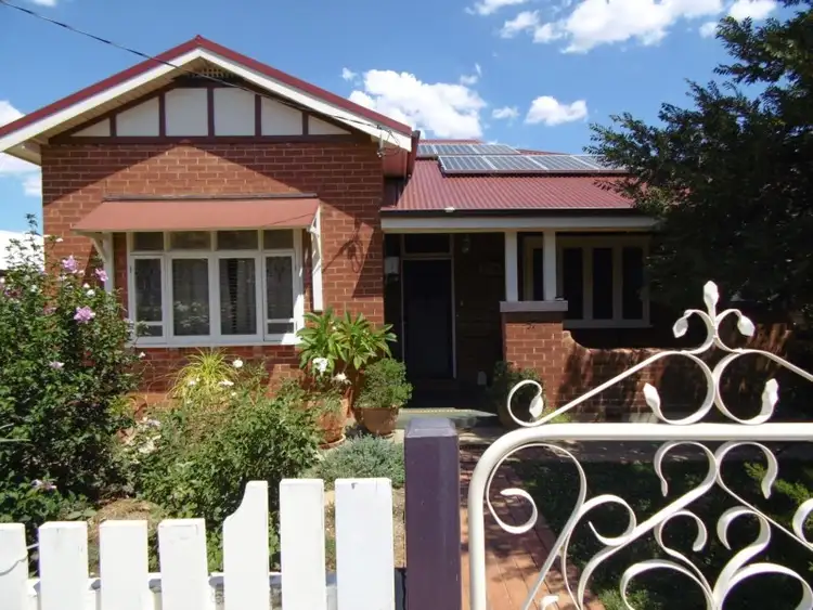 57 Bushman Street, Parkes NSW 2870