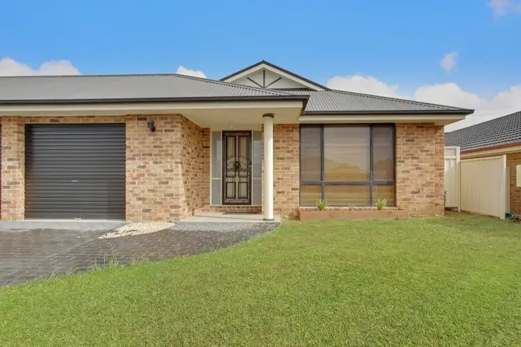 42a Crestwood Drive, Goulburn NSW 2580