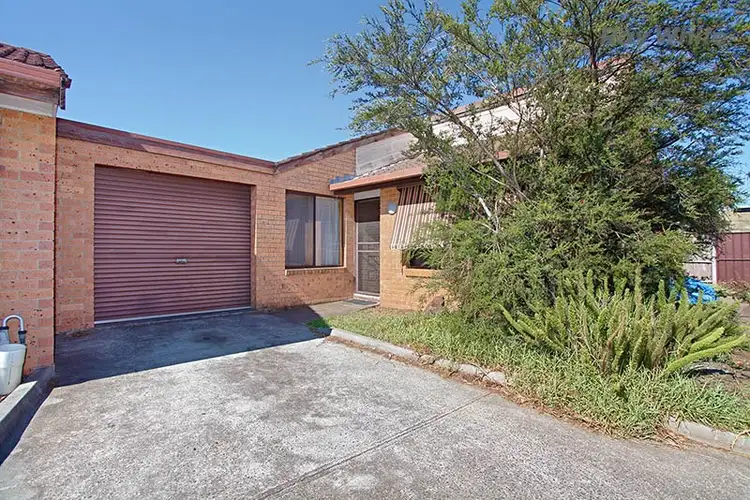 2/27 Grace Street, Laverton VIC 3028