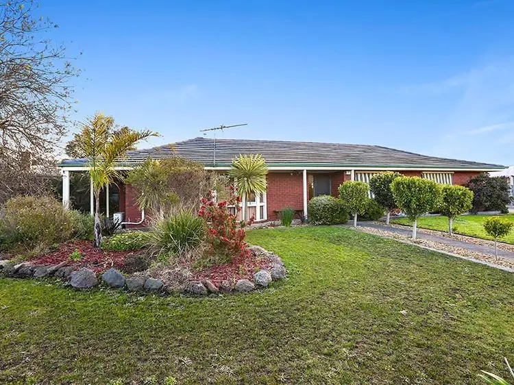 Main view of Homely house listing, 2 Moruya Drive, Grovedale VIC 3216