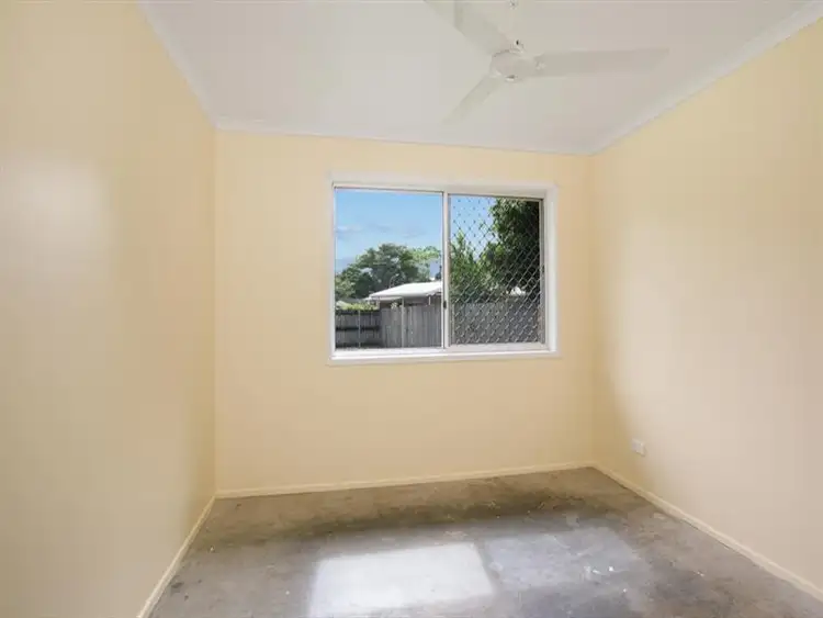 Sixth view of Homely house listing, 4 Deacon Court, Mooroobool QLD 4870