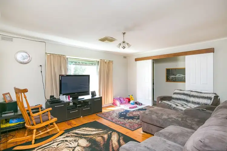 Main view of Homely house listing, 33 Green Street, Long Gully VIC 3550