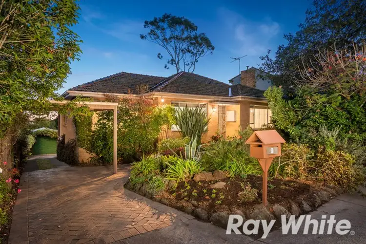9 Arden Crescent, Rosanna VIC 3084