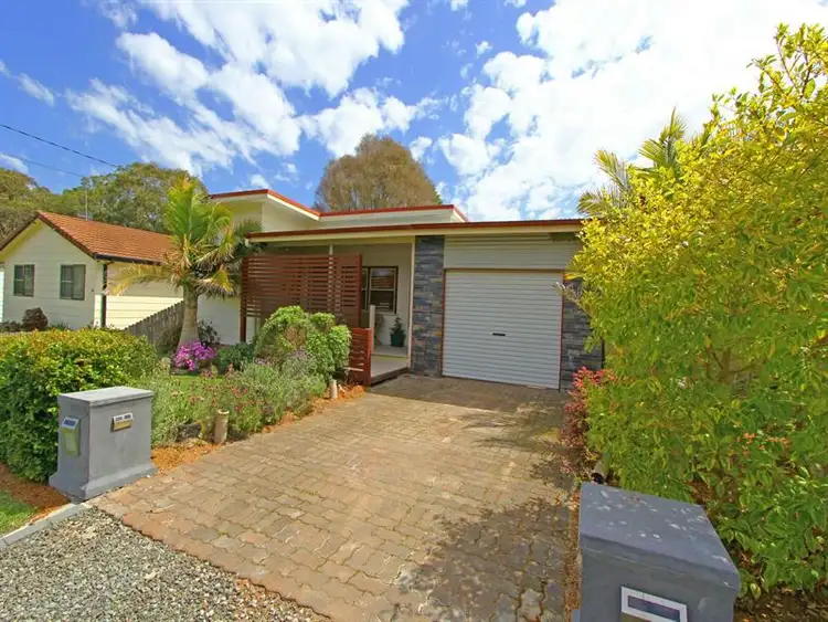 16 Taronga Avenue, San Remo NSW 2262